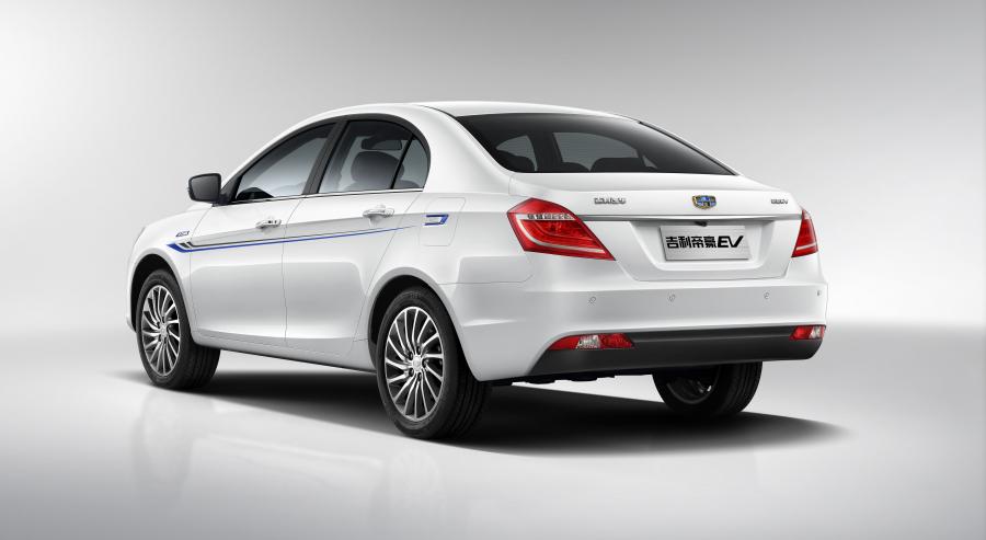  Geely Emgrand EV 2015 года  (фото 22 из 30)